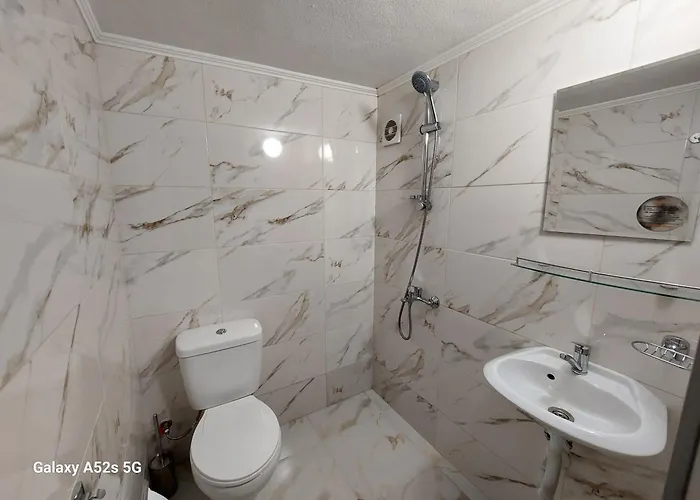 בית הארחה за гости симона 3*